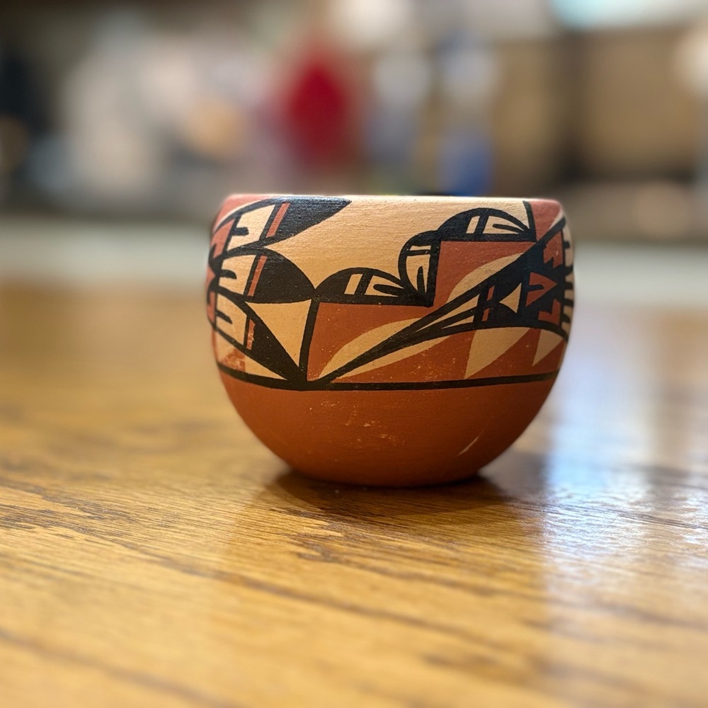 Vintage Jemez Pottery Bowl Signed R. Chinana Native American  New Mexico